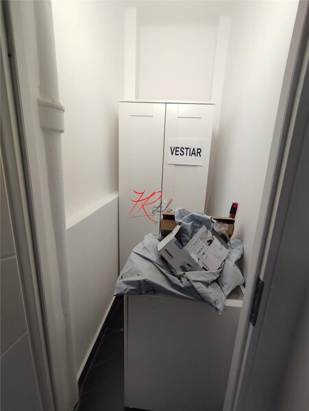 Piata Dorobanti, ideal investitie! Vanzare garsoniera  total renovata, in bloc mic